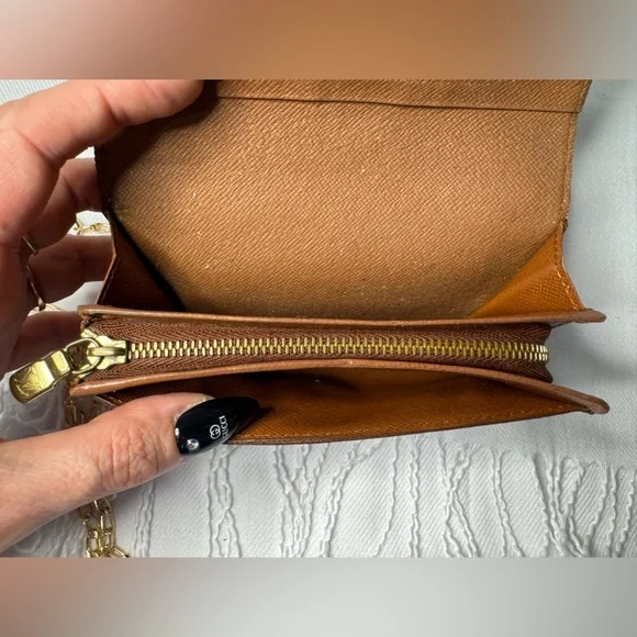 LOUIS VUITTON PORTE TRESOR MONOGRAM WALLET WITH CHAIN - Picture 8 of 17